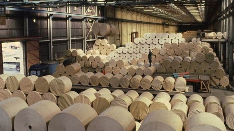 Pandemia gera escassez de matéria-prima e faz preços subirem no Brasil